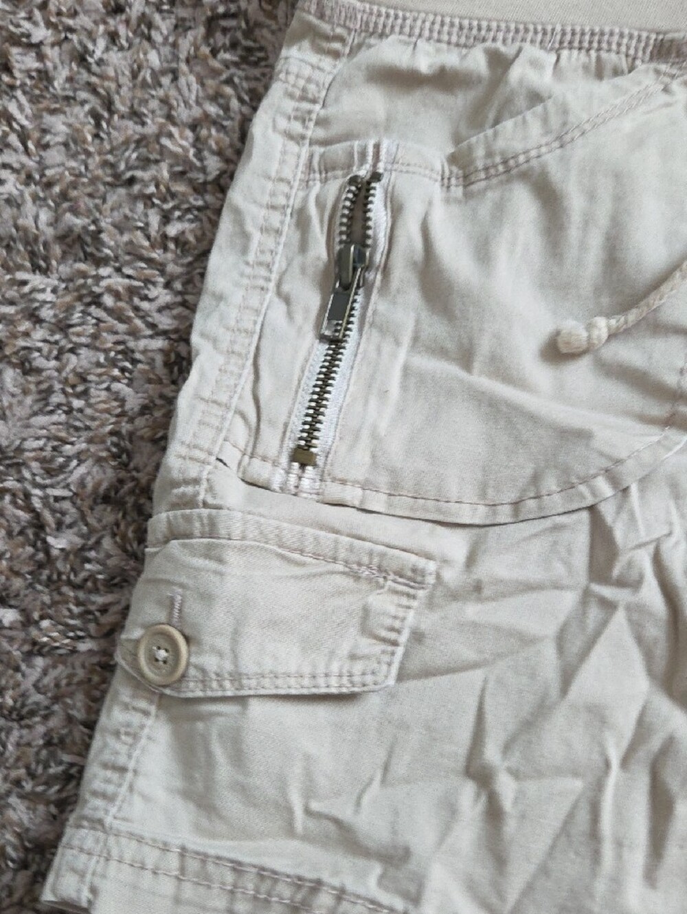 UNIONBAY Women's Cream Cargo Drawstring Shorts - Picture 4 of 5